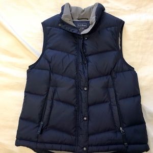 LL Bean Women’s Navy Trail Model Down Vest